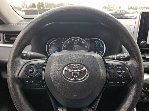 Used 2023 Toyota RAV4 XLE w/ Convenience Package image 18