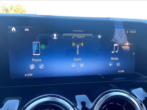 Used 2025 Mercedes-Benz GLA 250 image 31