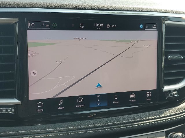Used 2024 Chrysler Pacifica Limited FWD image 26