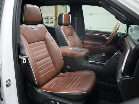 Used 2022 GMC Sierra 1500 Denali Ultimate AWD/4WD image 30