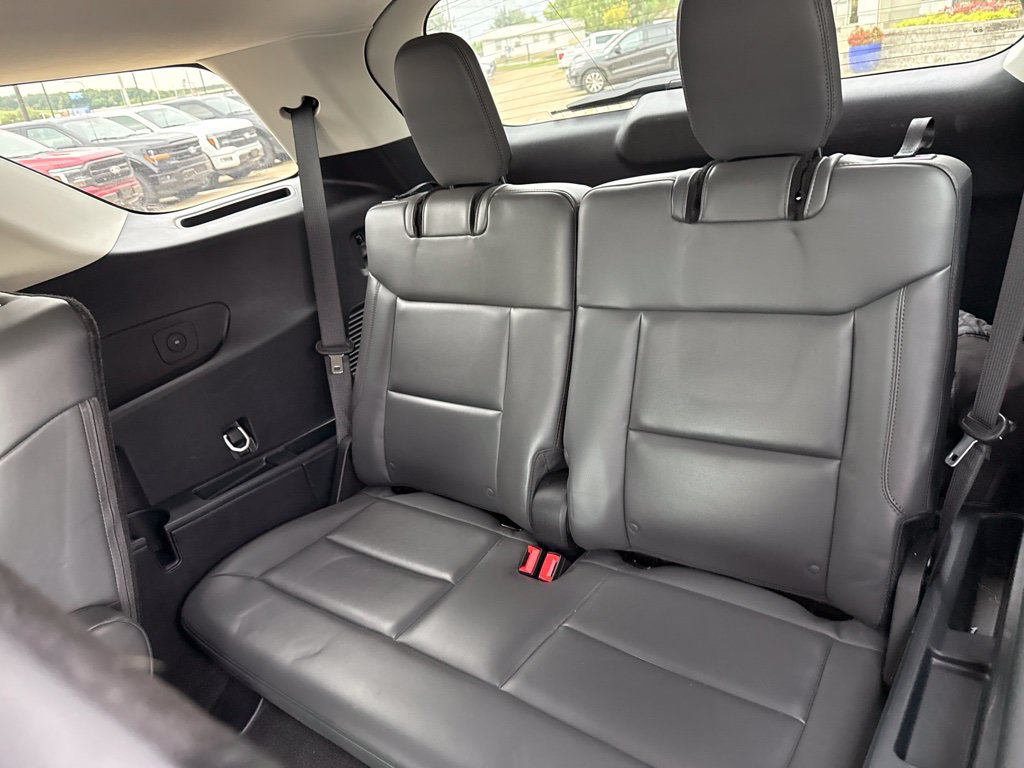 Used 2025 Ford Explorer Active w/ Active Comfort Package AWD/4WD image 14