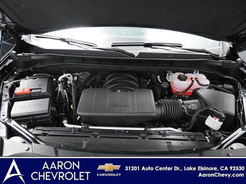 New 2025 Chevrolet Suburban Premier image 23