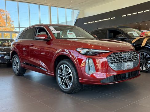 New 2025 Audi Q5 Premium image 6