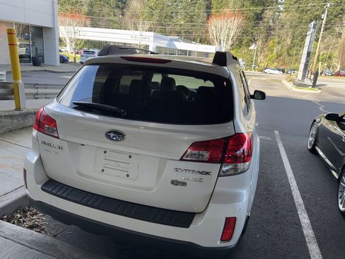 Used 2013 Subaru Outback 2.5i Premium image 5