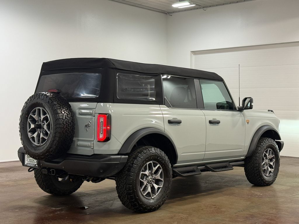 Used 2023 Ford Bronco Badlands AWD/4WD image 24