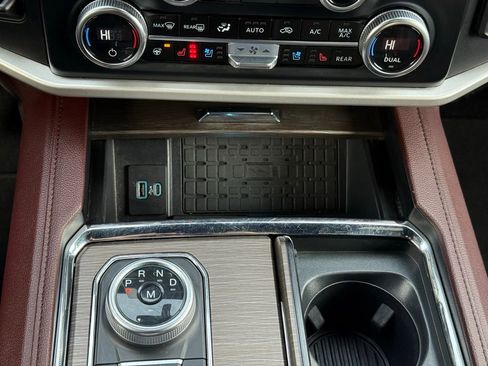 Used 2024 Ford Expedition Max Limited image 21