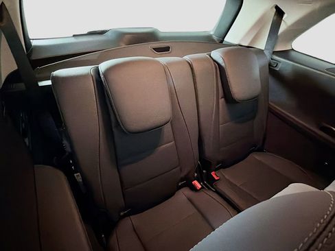 New 2026 Mercedes-Benz GLS 450 4MATIC image 30