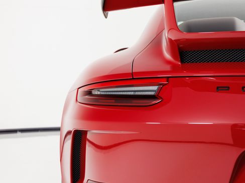 Used 2018 Porsche 911 GT3 RWD image 69