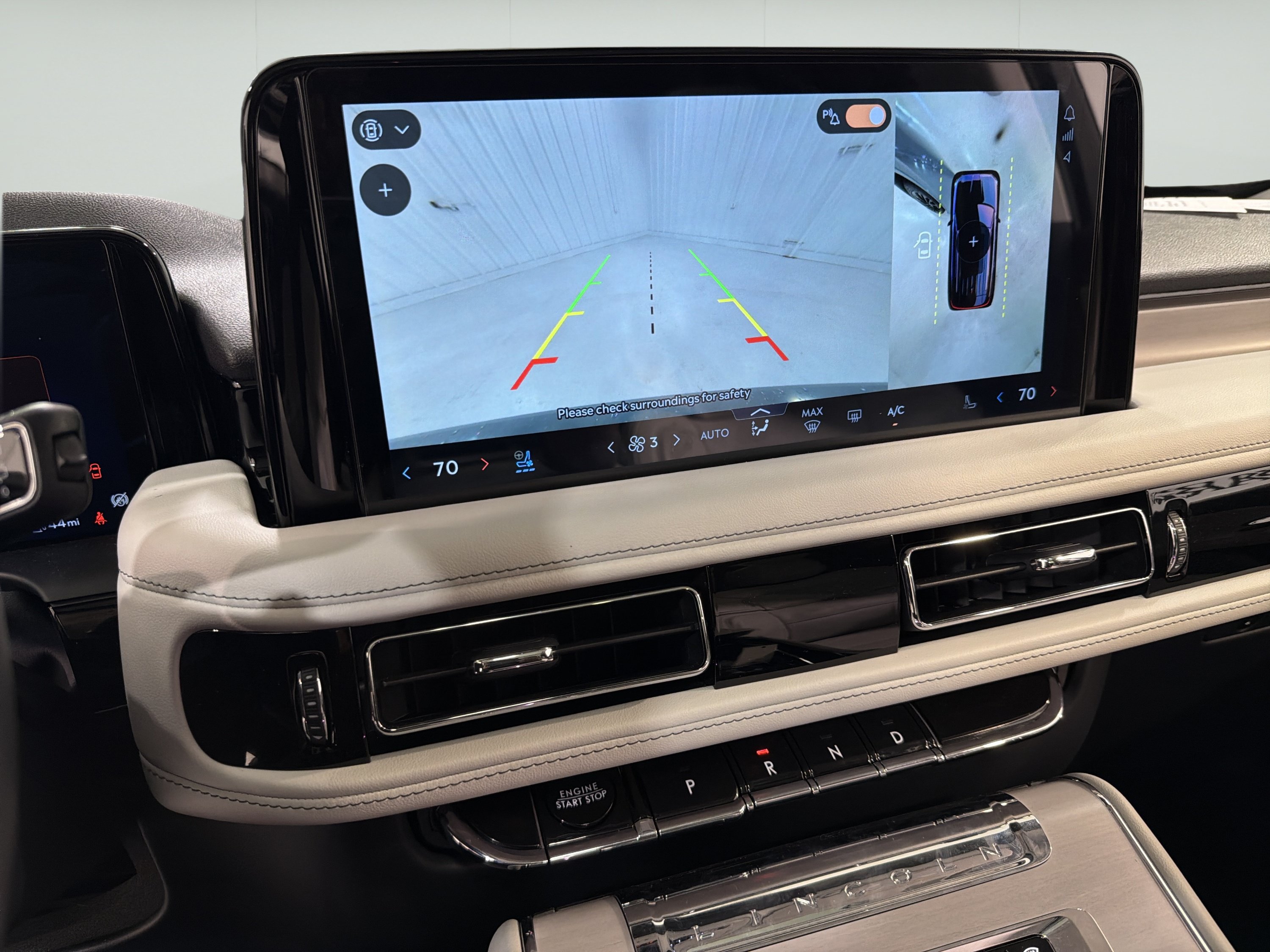 Used 2025 Lincoln Aviator Reserve w/ Equipment Group 201A AWD/4WD image 19