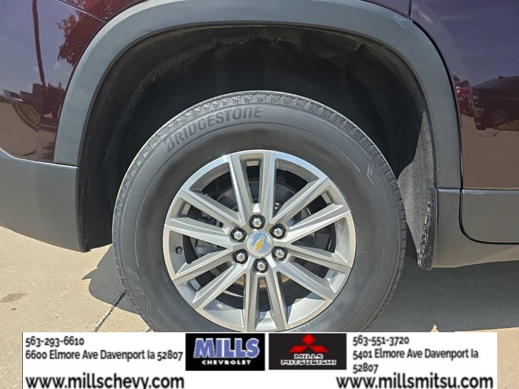Used 2023 Chevrolet Traverse LT AWD/4WD image 24