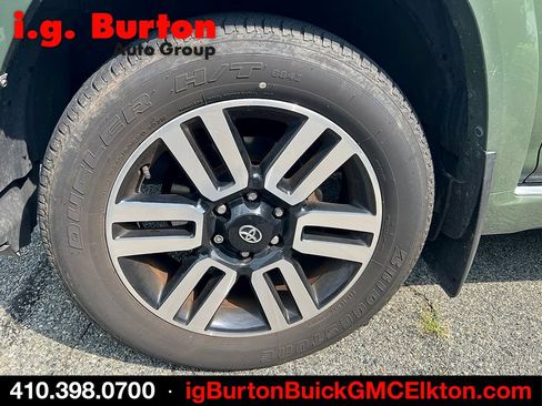 Used 2022 Toyota 4Runner Limited AWD/4WD image 4