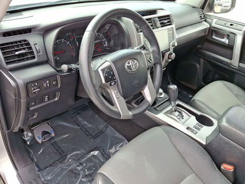 Used 2020 Toyota 4Runner SR5 Premium w/ Moonroof Package image 16