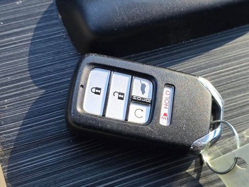 Used 2018 Honda Pilot EX-L image 22