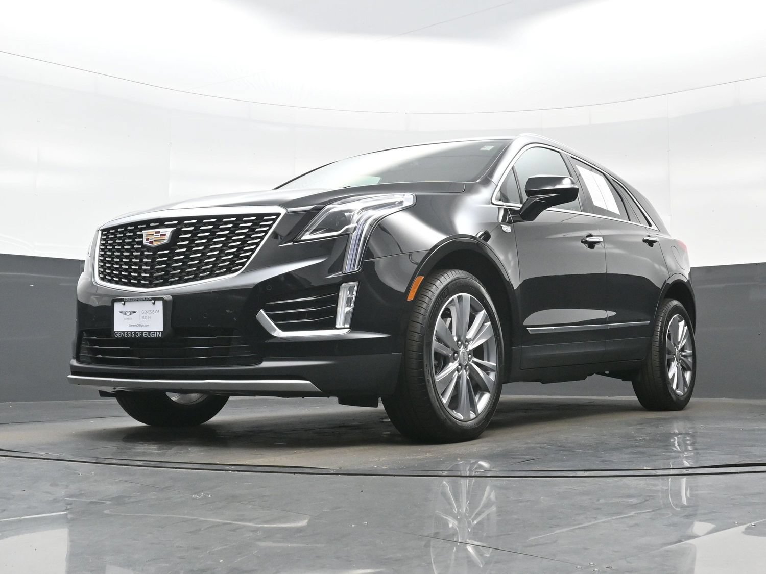 Used 2024 Cadillac XT5 Premium Luxury w/ LPO, Floor Liner Package AWD/4WD image 28