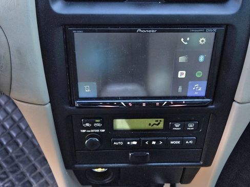 Used 2000 Toyota Solara SE image 18