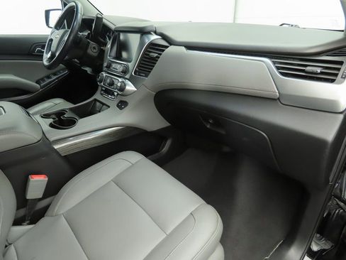 Used 2019 Chevrolet Tahoe LT image 18