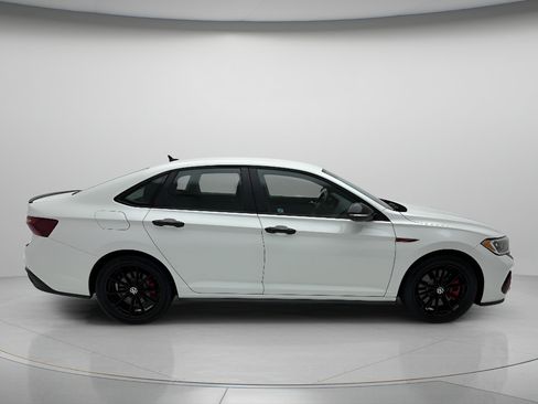 Used 2024 Volkswagen Jetta GLI 40th Anniversary Edition FWD image 6