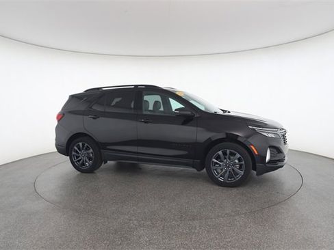 Used 2022 Chevrolet Equinox RS w/ Infotainment Package image 25