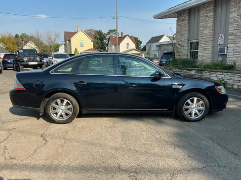 Used 2009 Ford Taurus SEL FWD image 3