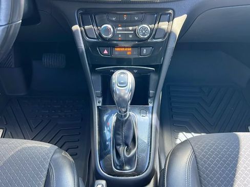 Used 2020 Buick Encore Preferred FWD image 15
