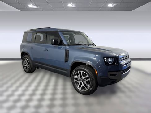 Used 2026 Land Rover Defender 110 S AWD/4WD image 7
