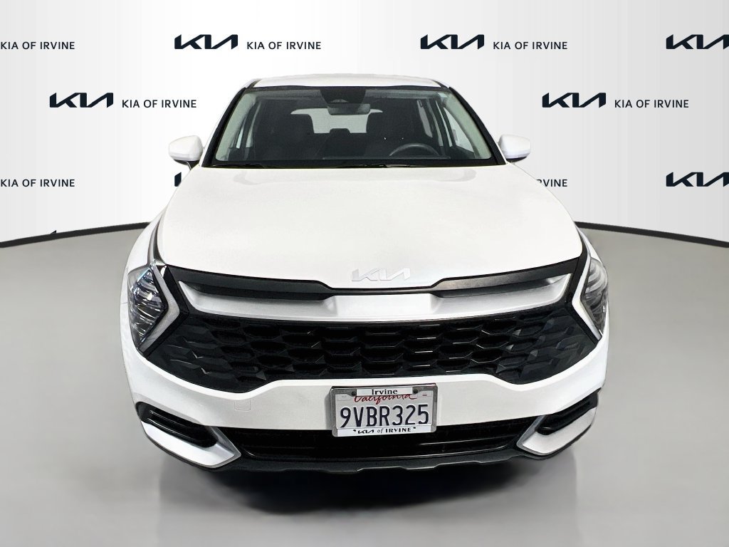 Used 2025 Kia Sportage LX FWD image 2