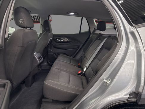 Used 2024 GMC Terrain SLE w/ Driver Convenience Package image 10