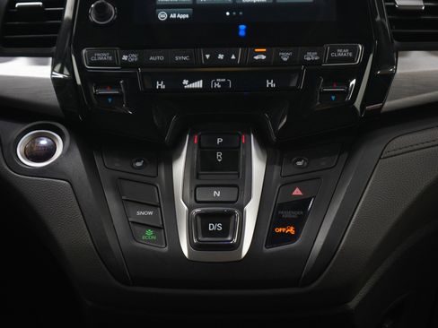 Used 2019 Honda Odyssey EX image 17
