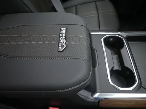 New 2026 Chevrolet Silverado 2500 High Country w/ High Country Premium Package AWD/4WD image 28