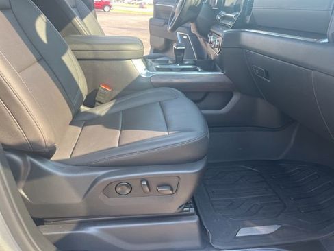 Used 2024 GMC Sierra 1500 SLT w/ SLT Premium Plus Package AWD/4WD image 18