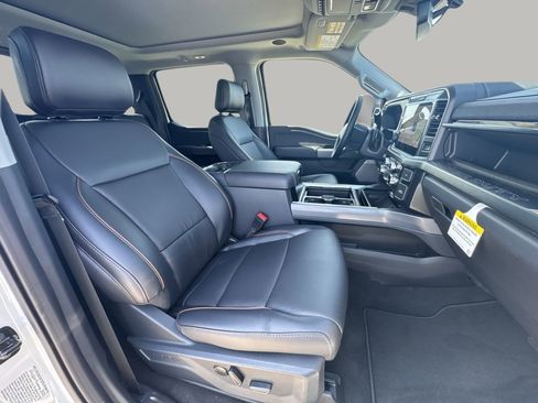 New 2025 Ford F250 Lariat w/ Lariat Ultimate Package image 39