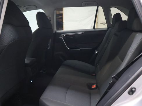 Used 2022 Toyota RAV4 LE FWD image 15