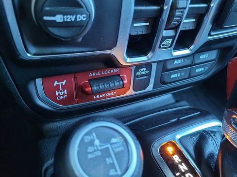 Certified 2025 Jeep Wrangler Unlimited Sport S 4xe image 13