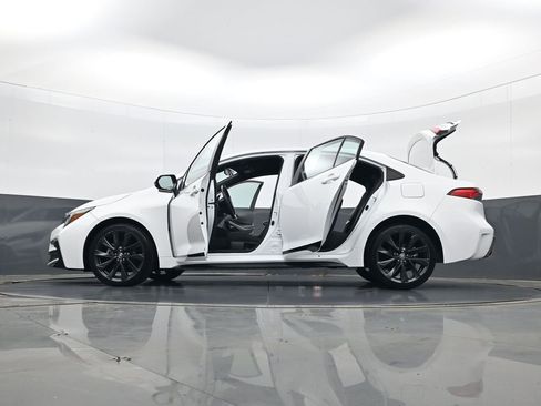 Used 2023 Toyota Corolla SE image 34