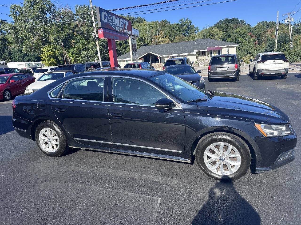 Used 2017 Volkswagen Passat 1.8T S FWD image 2