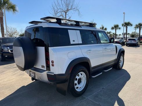 Used 2023 Land Rover Defender 110 S image 5