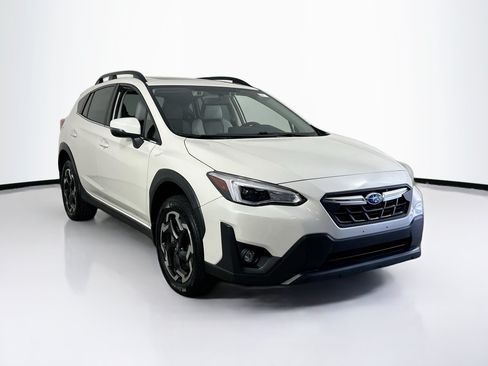 Used 2023 Subaru Crosstrek 2.5i Limited AWD/4WD image 3