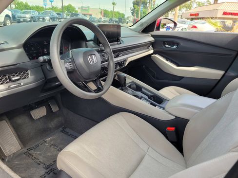Used 2023 Honda Accord EX image 9