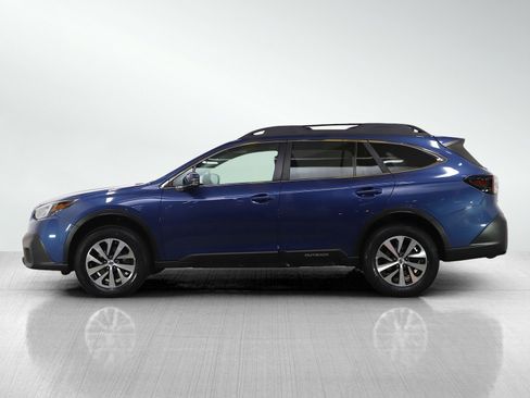 Used 2021 Subaru Outback Premium image 2