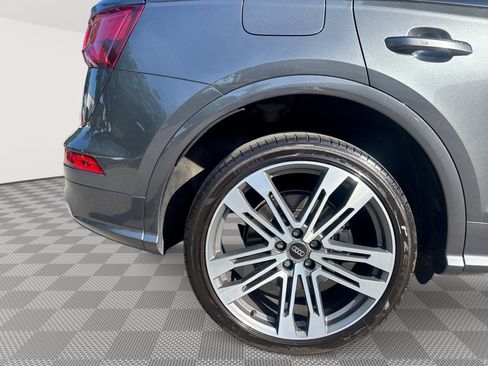 Used 2018 Audi SQ5 Premium Plus AWD/4WD image 30