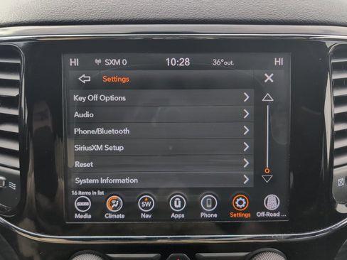 Used 2020 Jeep Grand Cherokee Laredo w/ 18" Wheel & 8.4" Radio Group image 41