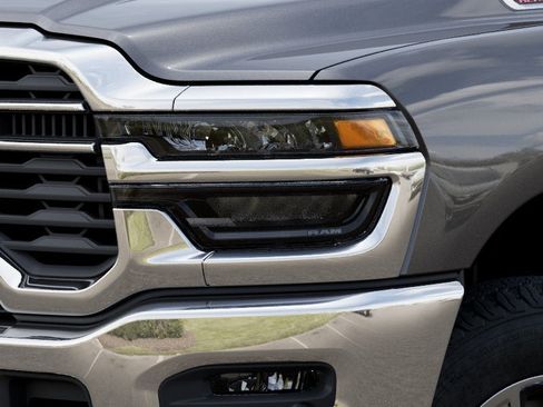 New 2026 RAM 2500 Big Horn AWD/4WD image 41