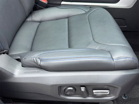 Used 2023 Toyota Tundra Platinum image 44