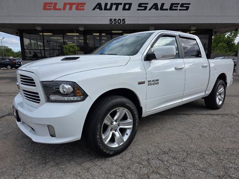 Used 2017 RAM 1500 Sport w/ Convenience Group AWD/4WD image 1