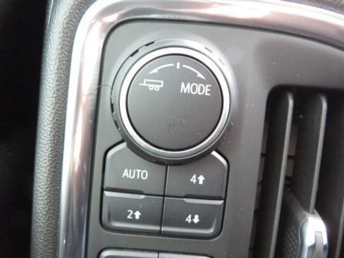 Used 2022 Chevrolet Silverado 3500 High Country image 24