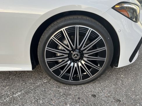 New 2026 Mercedes-Benz CLE 300 4MATIC Coupe image 11