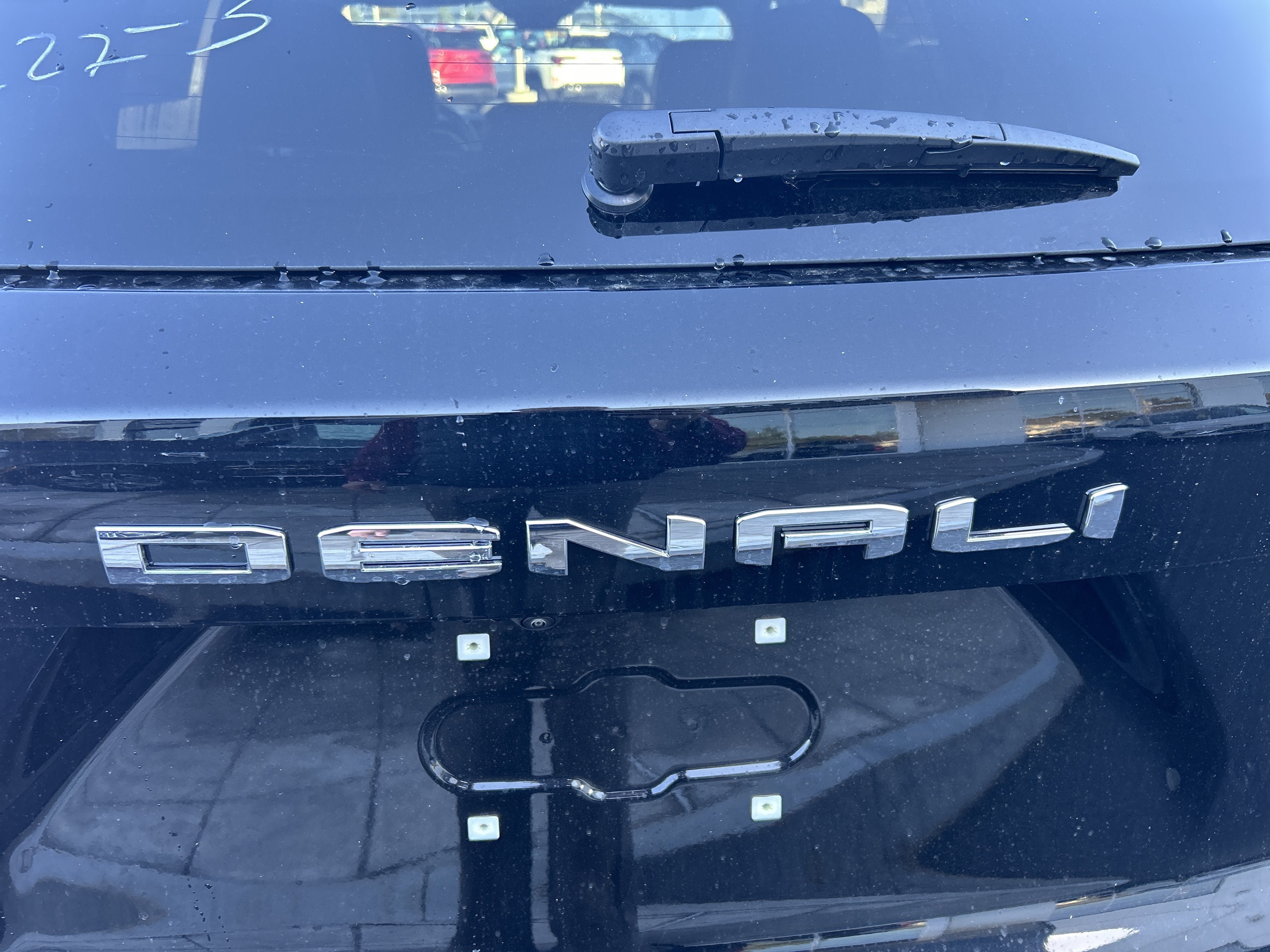 New 2027 GMC Terrain Denali w/ LPO, Floor Liner Package AWD/4WD image 9