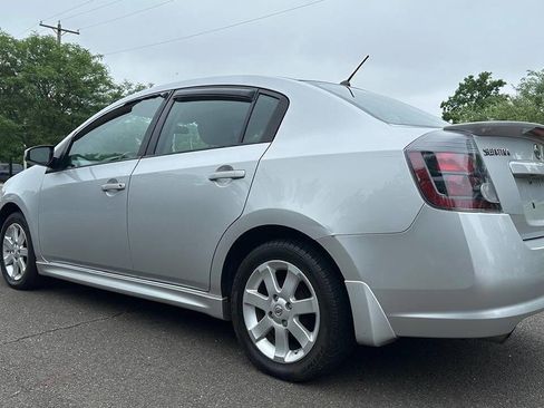 Used 2012 Nissan Sentra 2.0 SR image 6