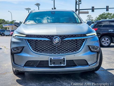 Certified 2023 Buick Enclave Avenir w/ Avenir Technology Package AWD/4WD image 4