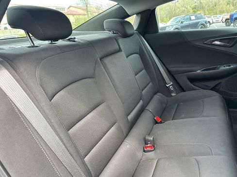 Used 2024 Chevrolet Malibu LT image 35